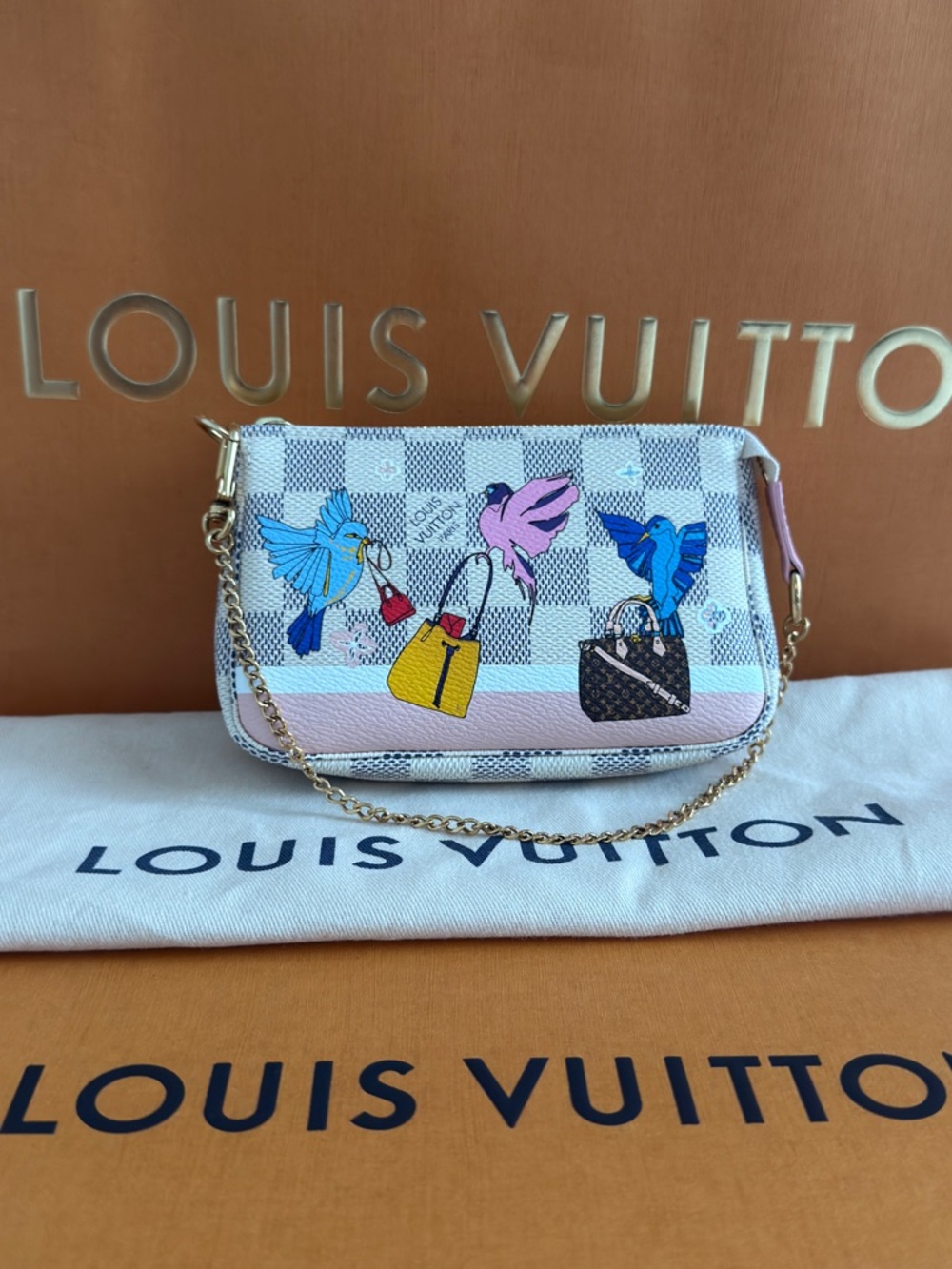 Louis Vuitton Limited Edition Animation Mini Pochette Damier Azur Birds UNUSED